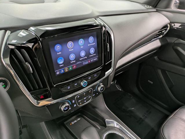 Photo of 2023 Mosaic Black Metallic Chevrolet Traverse