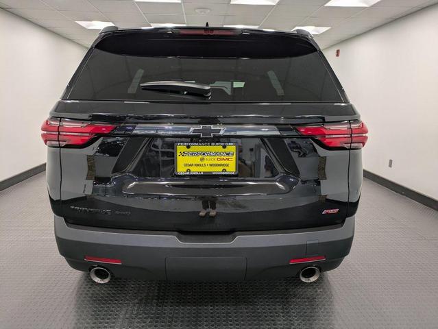 Photo of 2023 Mosaic Black Metallic Chevrolet Traverse