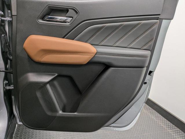 Photo of 2024 Sterling Metallic GMC Canyon