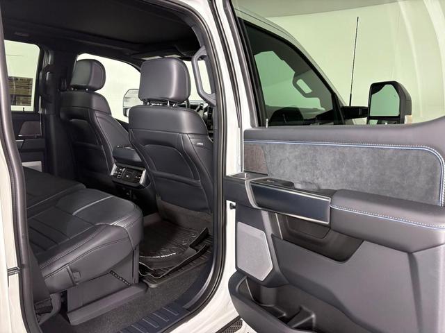 Photo of 2025 STAR WHITE Ford F-350