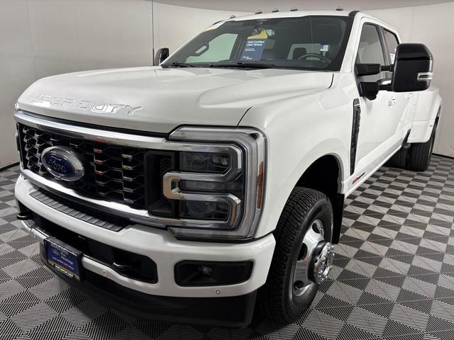 Photo of 2025 STAR WHITE Ford F-350