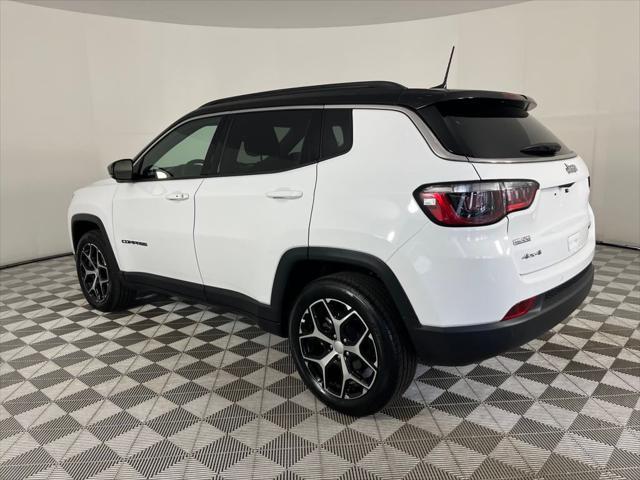 Photo of 2024 Bright White Clearcoat Jeep Compass