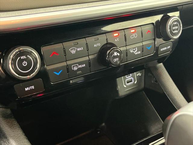 Photo of 2024 Bright White Clearcoat Jeep Compass