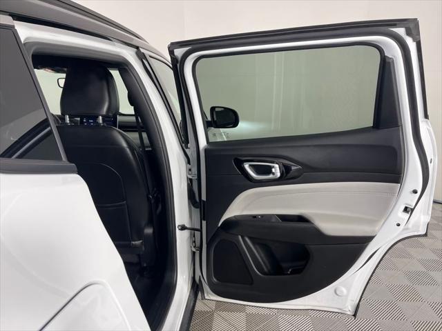 Photo of 2024 Bright White Clearcoat Jeep Compass