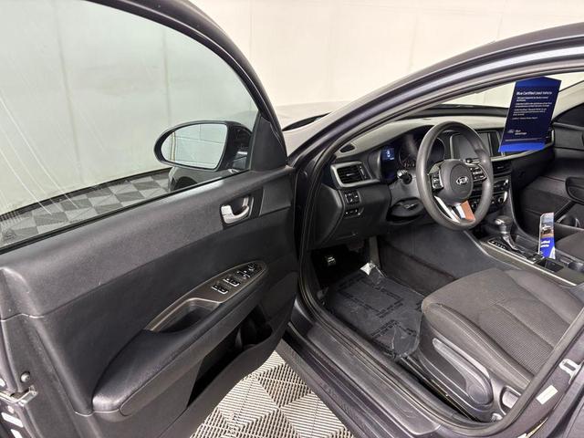 Photo of 2019 Platinum Graphite Kia Optima