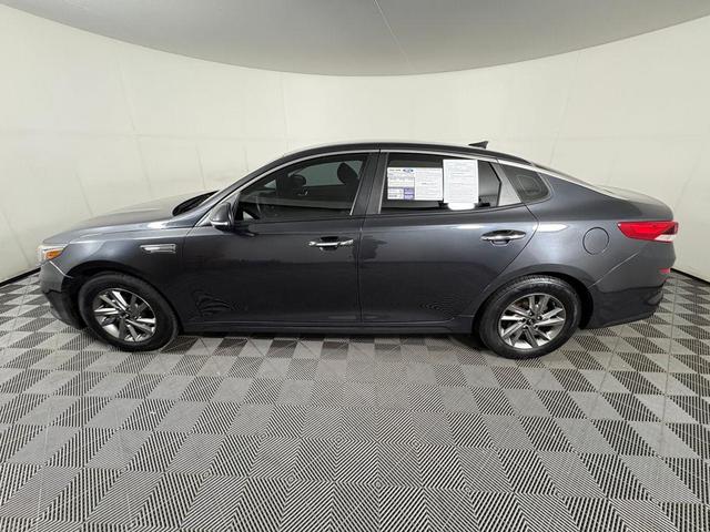 Photo of 2019 Platinum Graphite Kia Optima