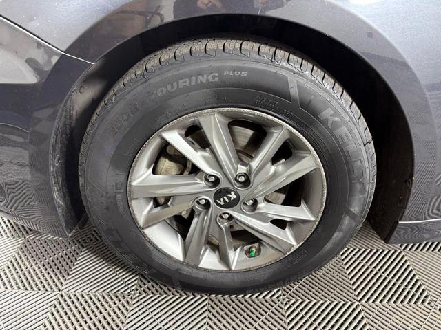 Photo of 2019 Platinum Graphite Kia Optima