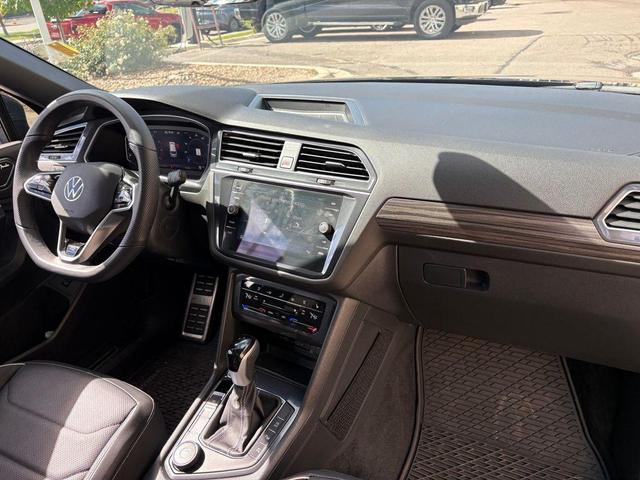 Photo of 2024 Deep Black Volkswagen Tiguan