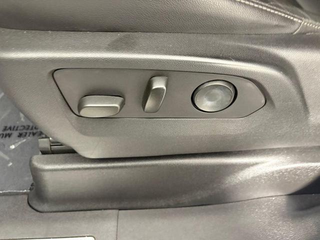 Photo of 2021 White Chevrolet Tahoe