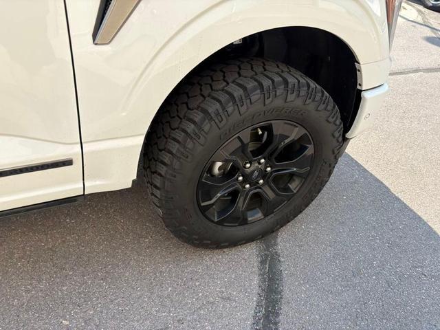 Photo of 2023 STAR WHITE METALLIC TRICOAT Ford F-150