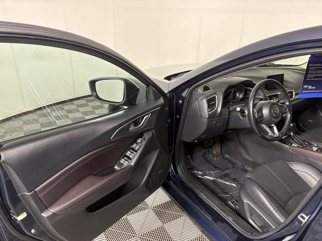 Photo of 2018 Deep Crystal Blue Mica Mazda Mazda3