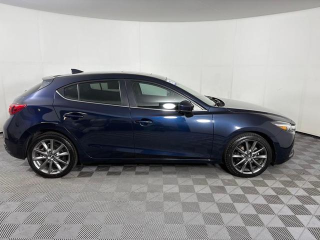 Photo of 2018 Deep Crystal Blue Mica Mazda Mazda3