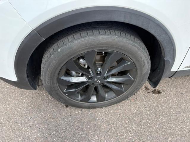 Photo of 2020 Snow White Pearl Kia Sorento
