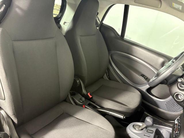 Photo of 2018 Black smart ForTwo Electric Drive