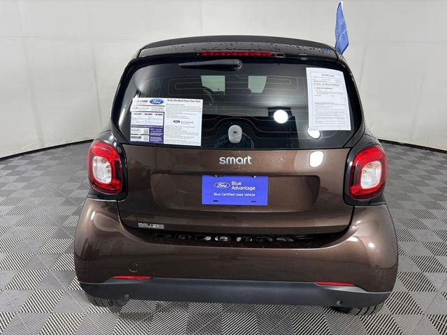 Photo of 2018 Black smart ForTwo Electric Drive