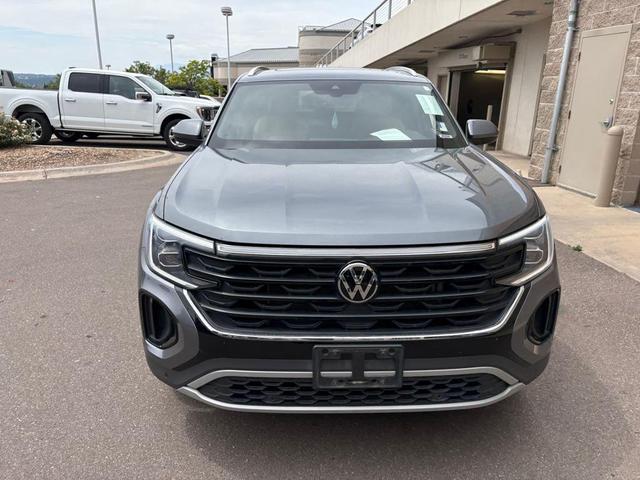 Photo of 2024 Gray Volkswagen Atlas Cross Sport