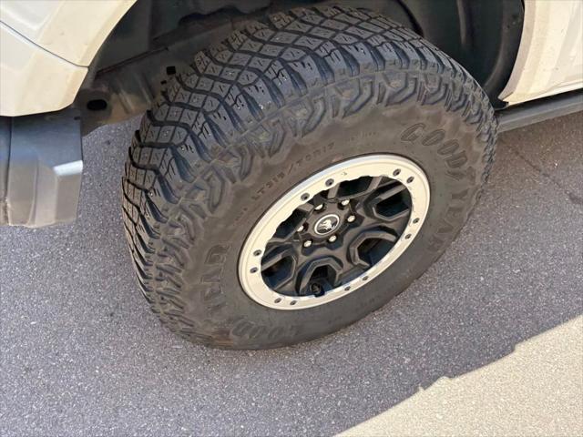 Photo of 2023 OXFORD WHITE Ford Bronco