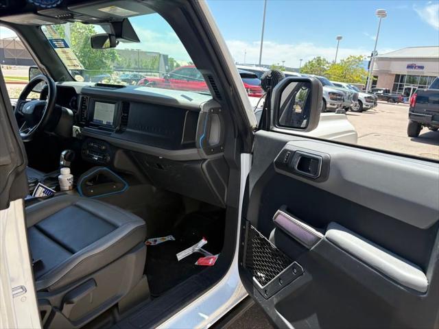 Photo of 2023 OXFORD WHITE Ford Bronco