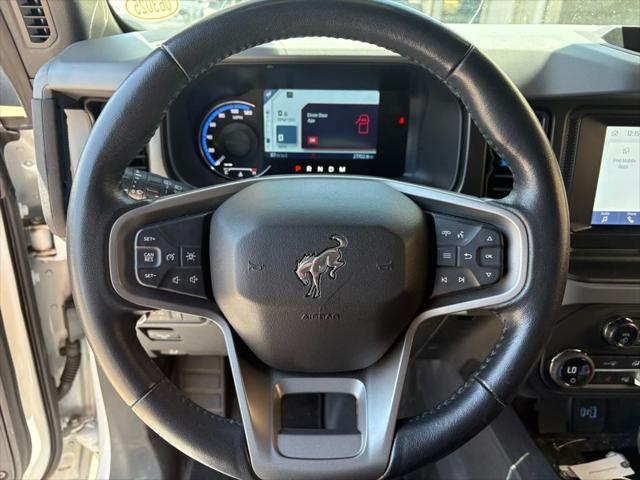 Photo of 2023 OXFORD WHITE Ford Bronco