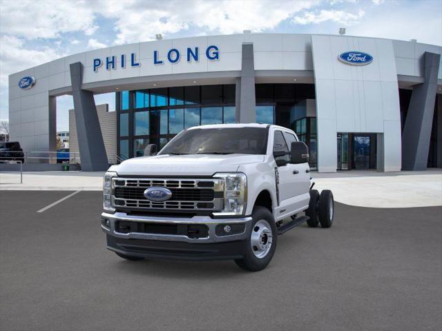 Photo of 2025 OXFORD WHITE Ford F-350