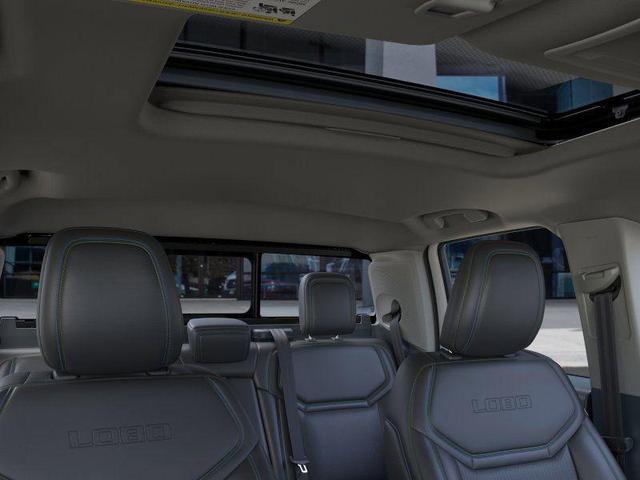 Photo of 2025 OXFORD WHITE Ford Maverick