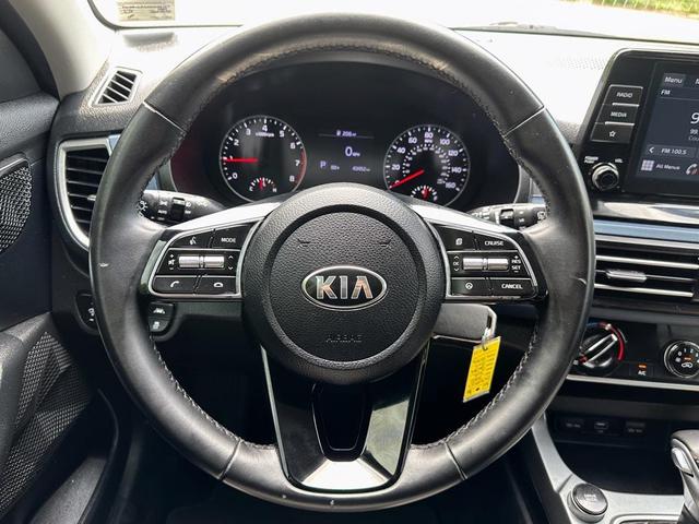 Photo of 2021 Steel Gray Kia Seltos
