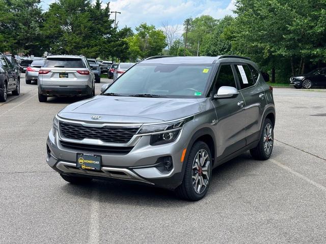 Photo of 2021 Steel Gray Kia Seltos