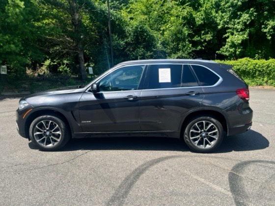 Photo of 2018 Dark Graphite BMW X5