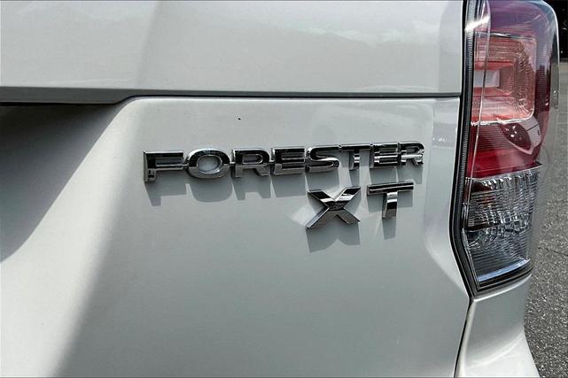 Photo of 2018 Crystal White Pearl Subaru Forester