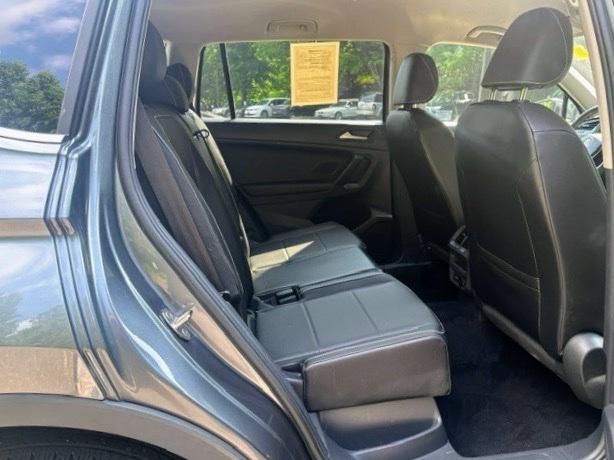 Photo of 2021 Platinum Gray Metallic Volkswagen Tiguan