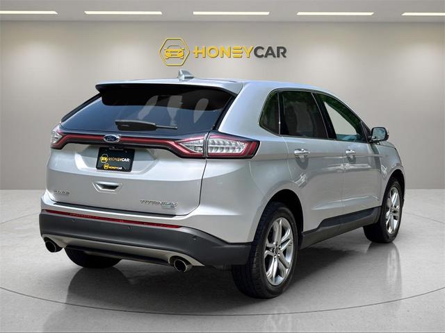 Photo of 2016 Ingot Silver Ford Edge