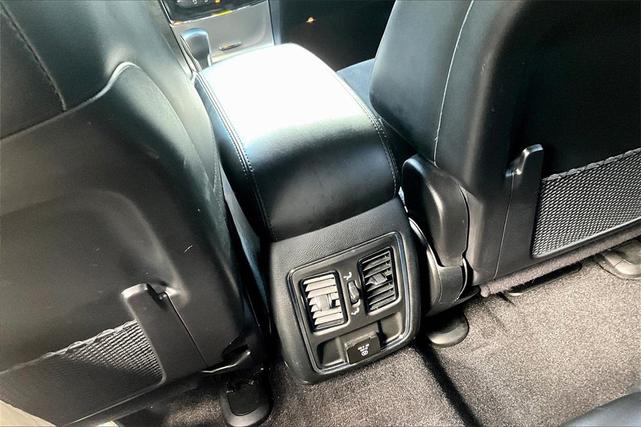Photo of 2021 Granite Crystal Metallic Clearcoat Jeep Grand Cherokee