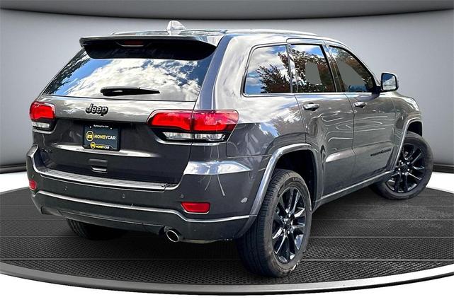 Photo of 2021 Granite Crystal Metallic Clearcoat Jeep Grand Cherokee