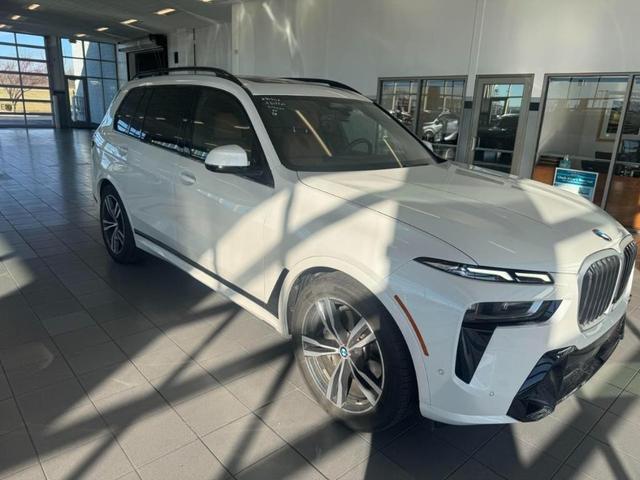 2023 BMW X7