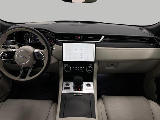 Photo of 2026 CARPATHIAN GREY Jaguar F-PACE