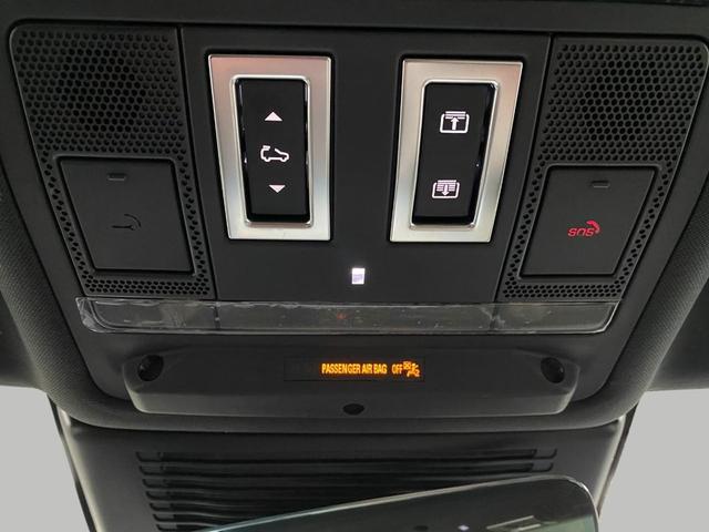 Photo of 2026 CARPATHIAN GREY Jaguar F-PACE