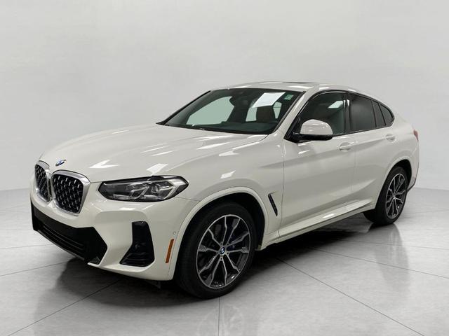 Photo of 2022 Alpine White BMW X4