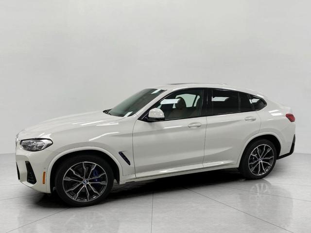 Photo of 2022 Alpine White BMW X4