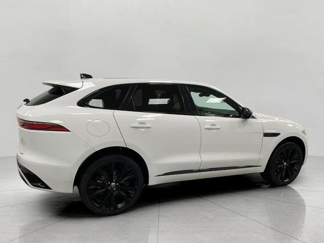 Photo of 2025 Fuji White Jaguar F-PACE