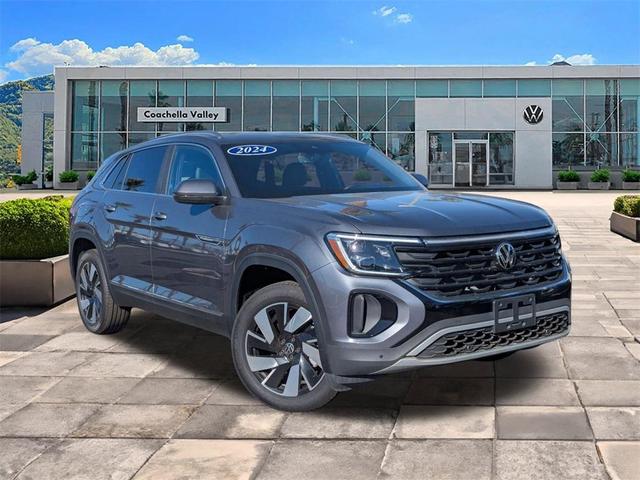 Photo of 2024 Platinum Gray Metallic Volkswagen Atlas Cross Sport