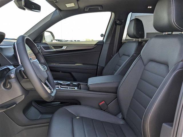 Photo of 2024 Opal White Pearl Volkswagen Atlas Cross Sport