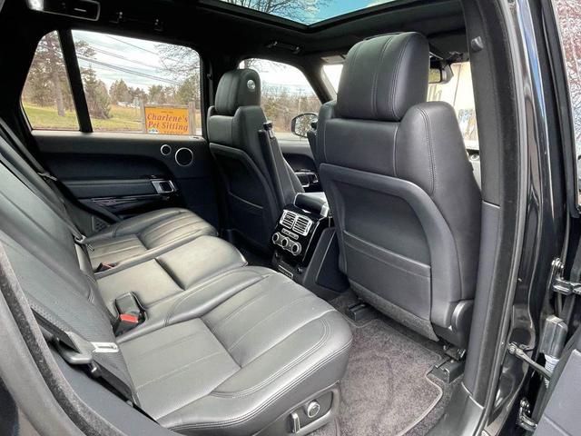 Photo of 2016 BLACK Land Rover Range Rover