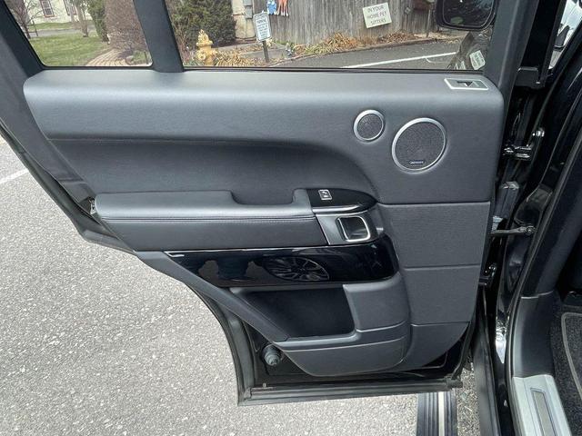 Photo of 2016 BLACK Land Rover Range Rover
