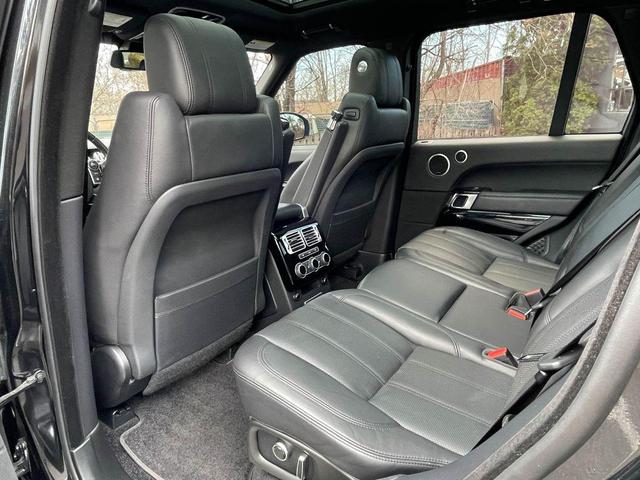 Photo of 2016 BLACK Land Rover Range Rover