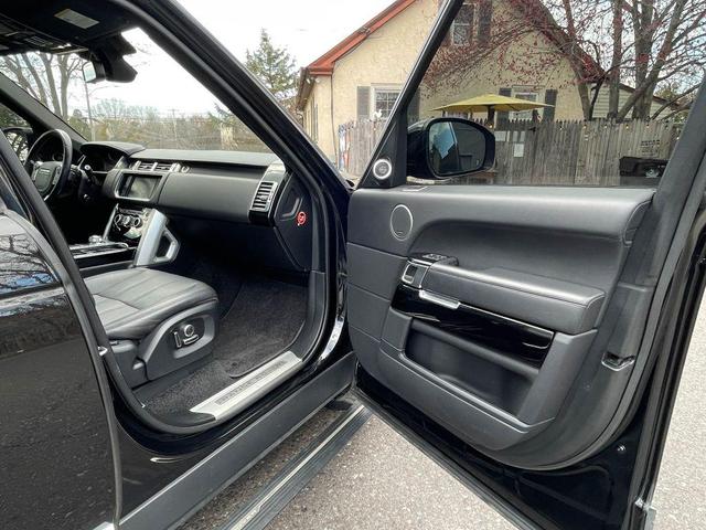 Photo of 2016 BLACK Land Rover Range Rover