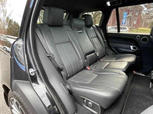 Photo of 2016 BLACK Land Rover Range Rover