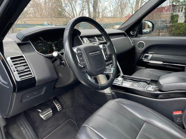 Photo of 2016 BLACK Land Rover Range Rover