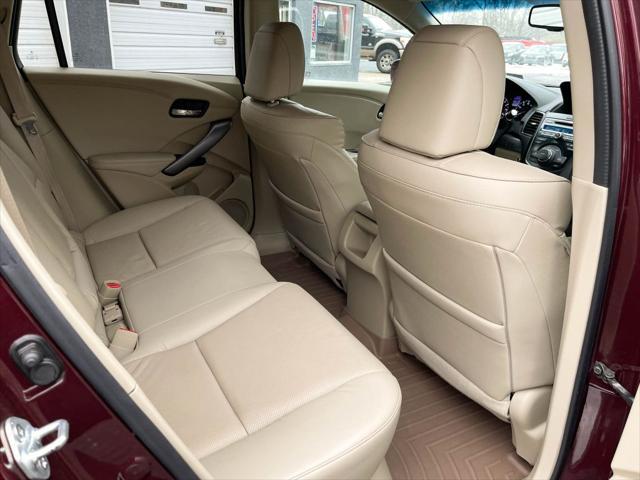 Photo of 2014 MAROON Acura RDX