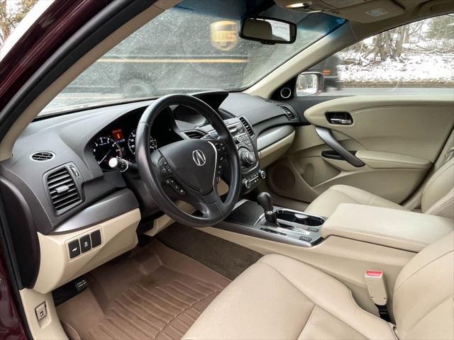 Photo of 2014 MAROON Acura RDX