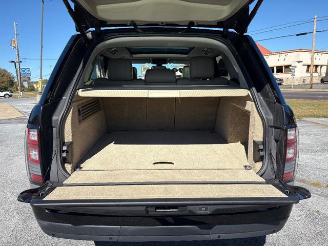 Photo of 2015 Santorini Black Metallic Land Rover Range Rover